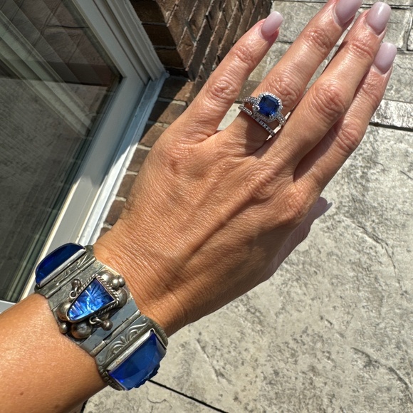 RARE (Entire Full Set) 1960s Taxco Sterling Silver and Blue Glass Jewelry Marked - Picture 8 of 15